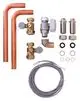 Vaillant Installationsset mit Kupferrohren, Ventilen, Gewindeverbindern und einem Sensorkabel, geeignet für Heizsysteme und Komponenten.